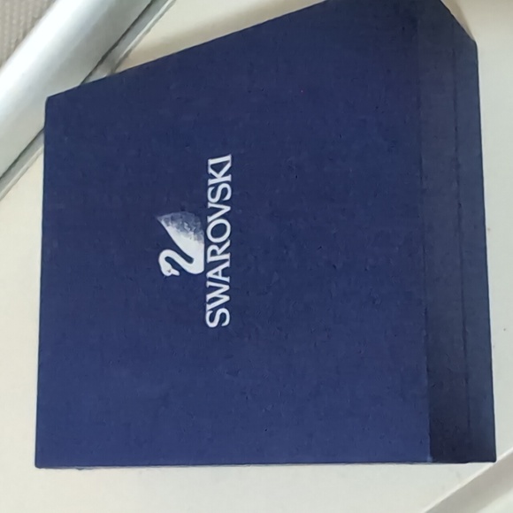 Swarovski necklace - Picture 3 of 3